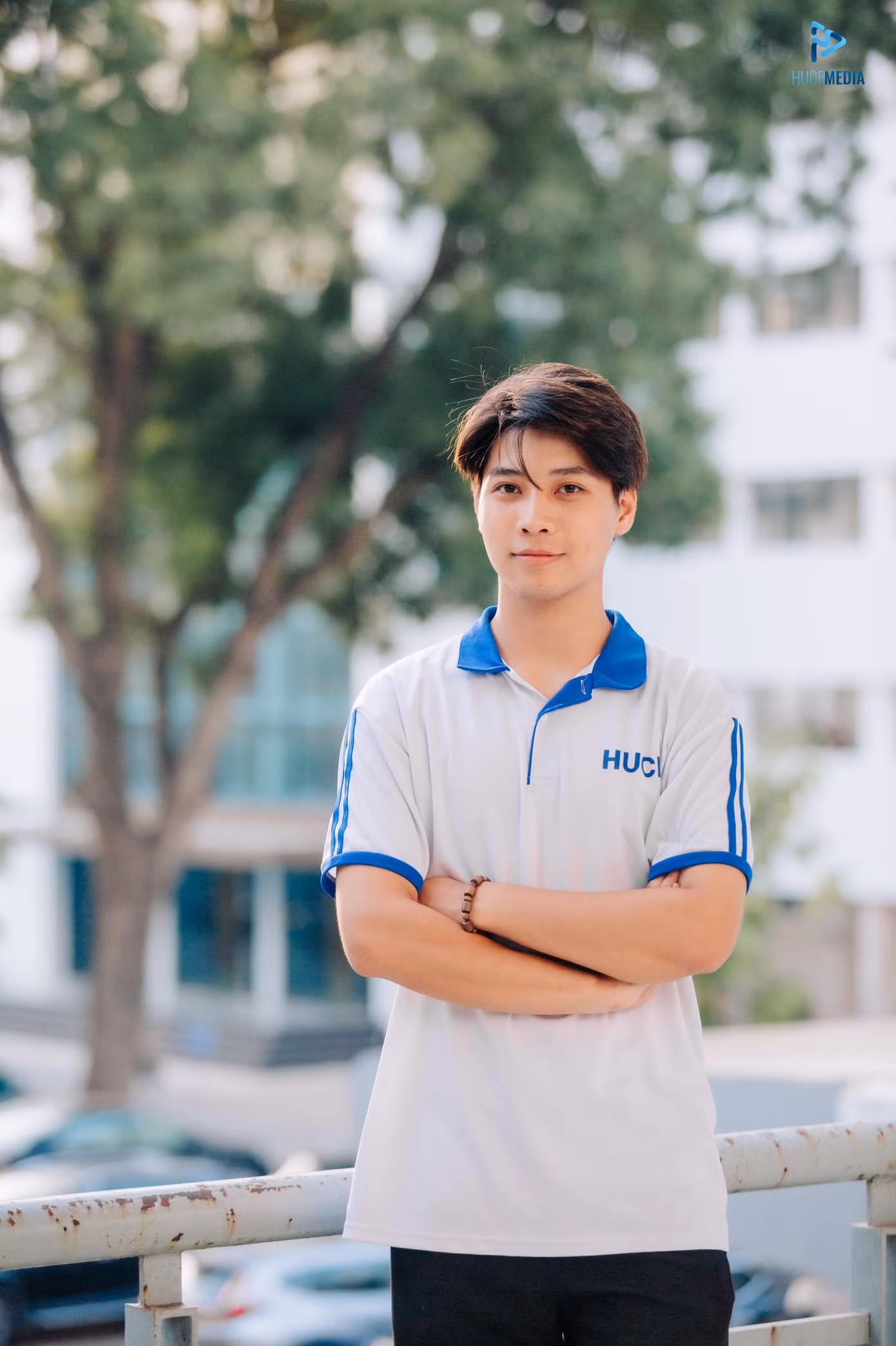 Trường Tiến là quản lý phụ trách CLB Bóng rổ của Trường.