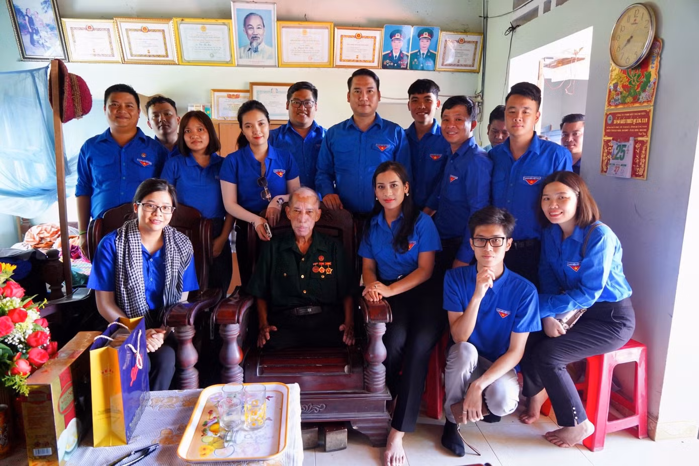 Tham gia các hoạt động tình nguyện hè và 27/7.