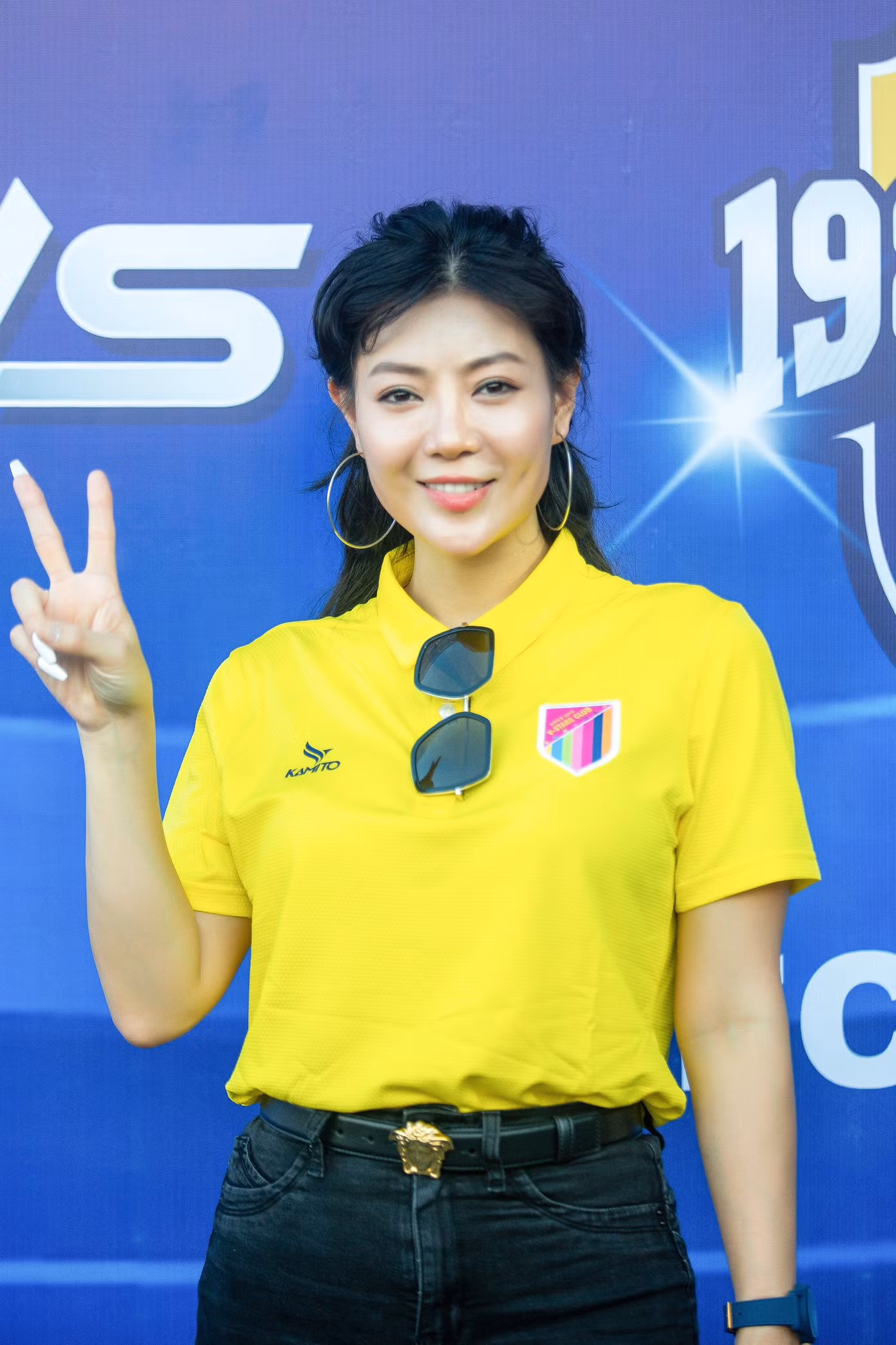 Diễn viên Thanh Hương: “Đã là trách nhiệm với cộng đồng thì không phân biệt nghệ sĩ hay không phải nghệ sĩ, chúng tôi đơn giản là những người đồng hành cùng nhau để lan toả những điều tốt đẹp, tích cực trong cuộc sống, giúp đỡ nhiều người hơn.”