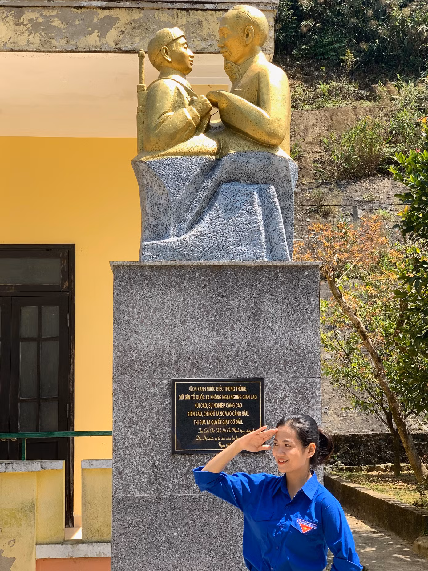 Chương trình “Tháng ba biên giới” tại Đồn biên phòng Hương Nguyên, huyện A Lưới, tỉnh Thừa Thiên - Huế. Chương trình “Tháng ba biên giới” tại Đồn biên phòng Hương Nguyên, huyện A Lưới, tỉnh Thừa Thiên - Huế.