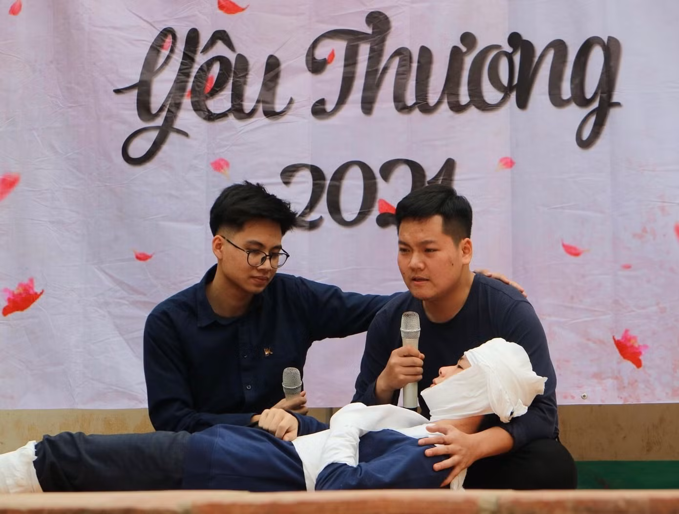 Hoạt động tuyên truyền pháp luật bằng tiểu phẩm.