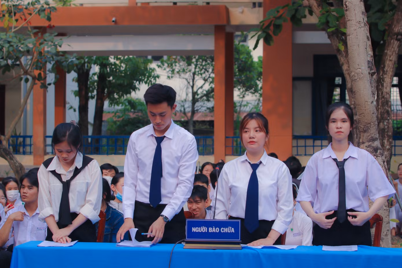 Sinh viên trường Đại học Duy Tân đảm nhiệm việc thực hiện các vai diễn trong vụ án của Phiên tòa giả định.