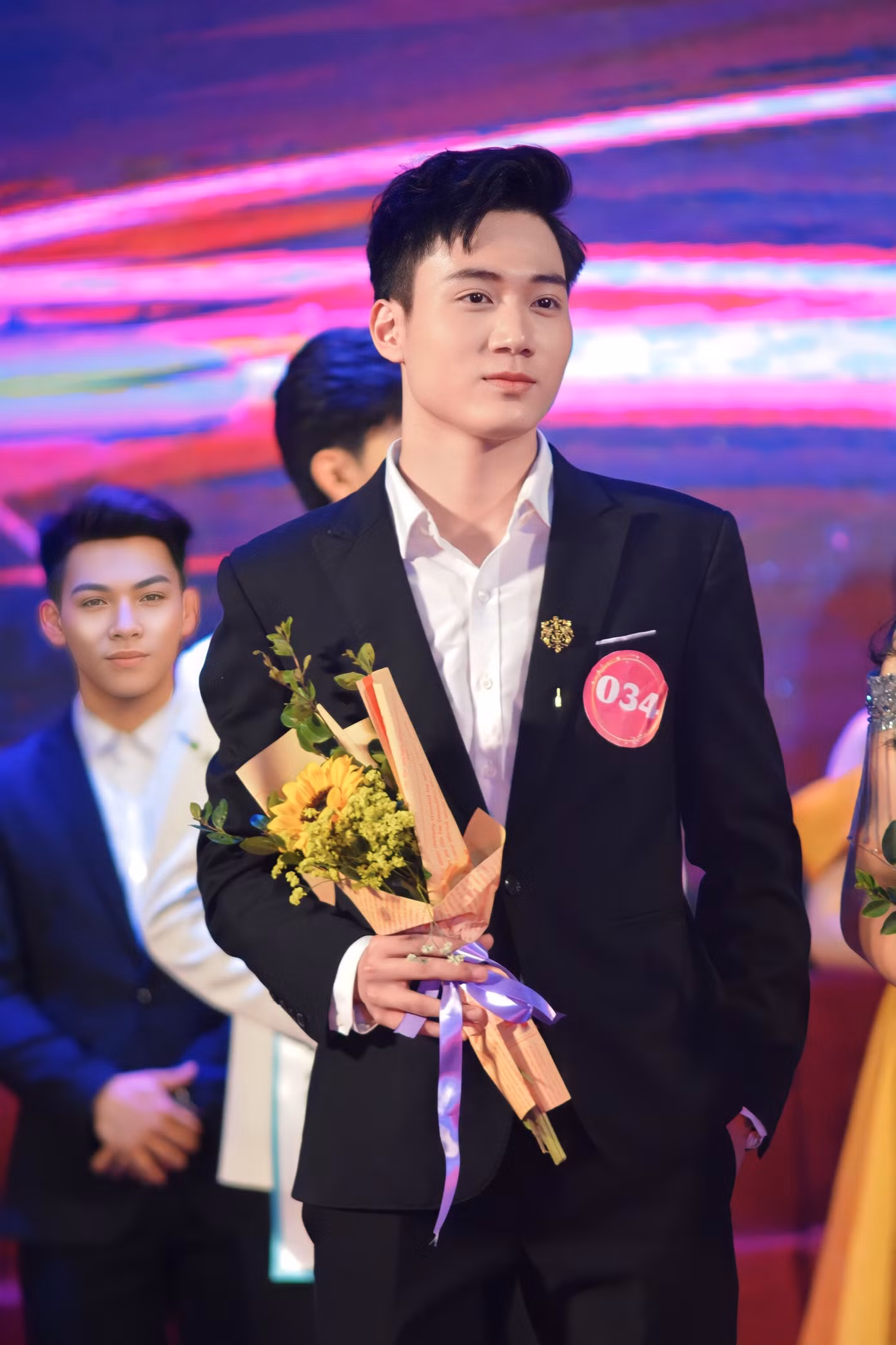 Nguyễn Hoàng Việt (sinh năm 2003) là sinh viên năm 2 Trường Đại học Thủy lợi.