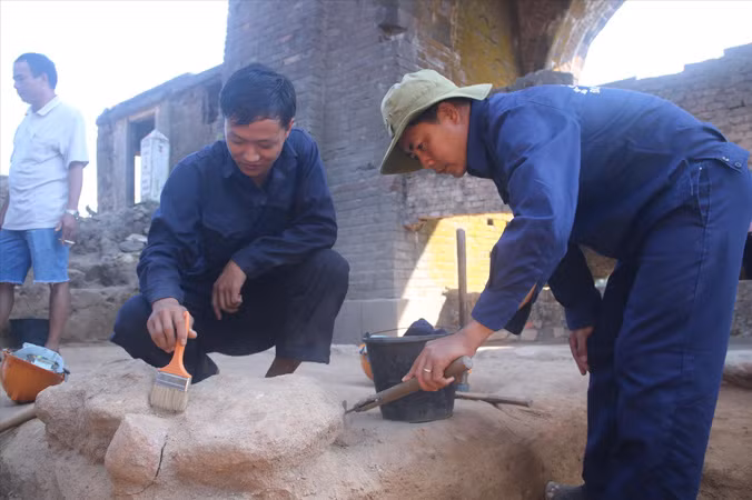 Bới tìm dấu xưa dưới nền Hải Vân quan ảnh 1