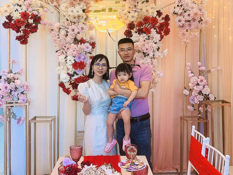 Tổ ấm hạnh phúc của Trần Nga