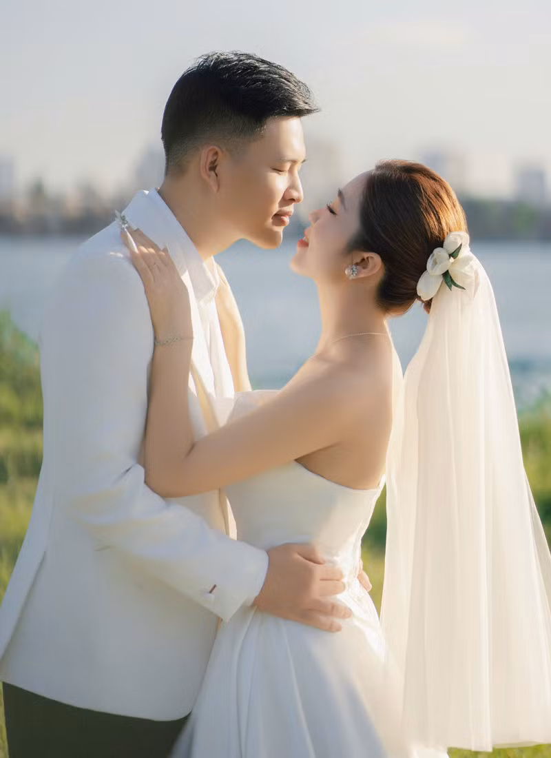 Cặp đôi kết hôn sau 6 năm yêu nhau.