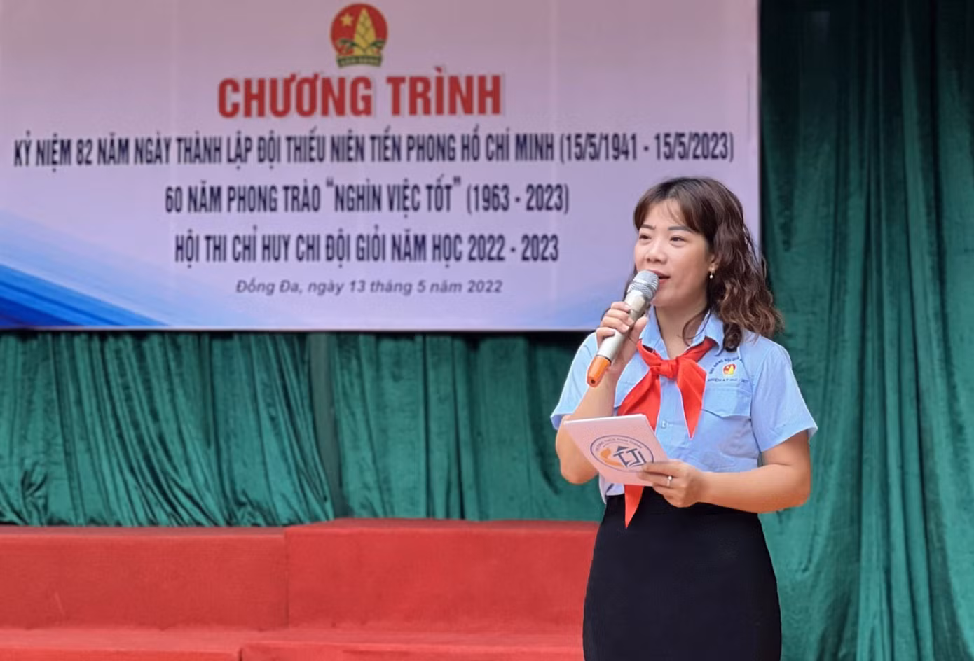 Cô giáo Lộc Thị Liên - giáo viên âm nhạc kiêm Tổng phụ trách Đội tại trường THCS Thái Thịnh, quận Đống Đa, TP Hà Nội.
