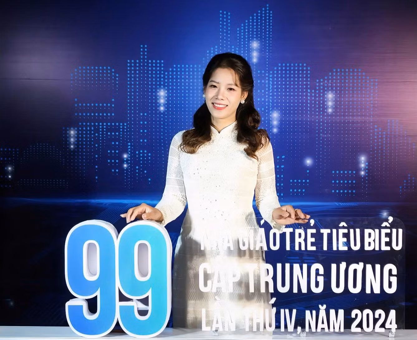 Cô giáo Lộc Thị Liên đạt danh hiệu “Nhà giáo trẻ tiêu biểu” cấp Trung ương năm 2024.