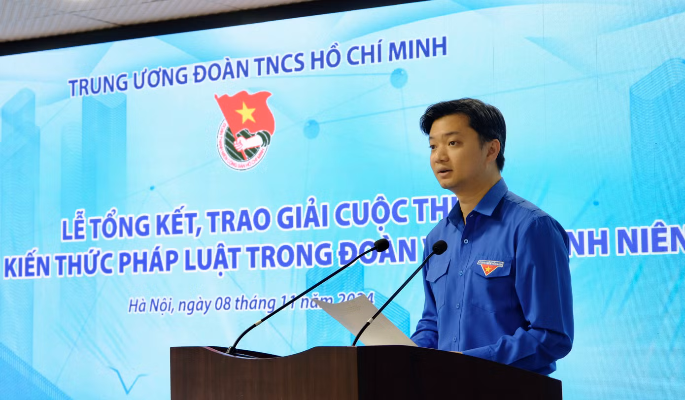 Anh Nguyễn Minh Triết - Bí thư T.Ư Đoàn, Chủ tịch T.Ư Hội SVVN phát biểu tổng kết cuộc thi. Ảnh: Châu Linh Anh Nguyễn Minh Triết - Bí thư T.Ư Đoàn, Chủ tịch T.Ư Hội SVVN phát biểu tổng kết cuộc thi. Ảnh: Châu Linh
