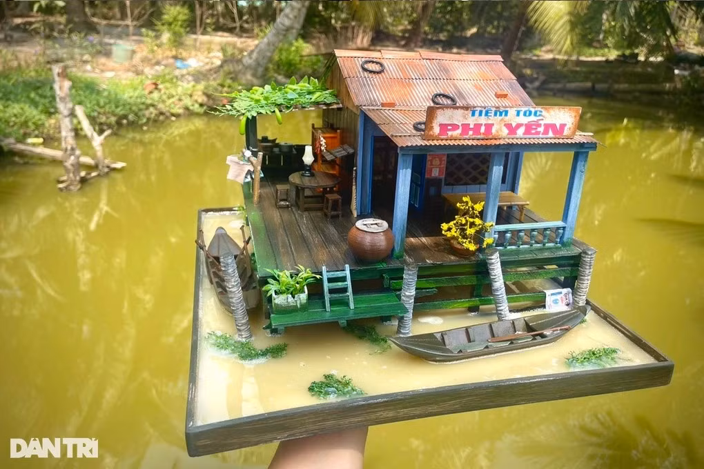Ngôi nhà ký ức của khách được Khánh tái hiện (Ảnh: Nguyễn Cường). Ngôi nhà ký ức của khách được Khánh tái hiện (Ảnh: Nguyễn Cường).