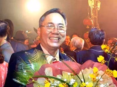 GS-TS Nguyễn Quý Đạo tại lễ “Vinh danh nước Việt” 2005 Ảnh: Lan Anh