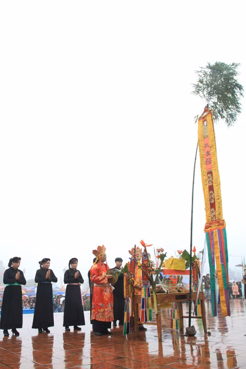 Lễ cầu mùa. Ảnh: Trường Phong
