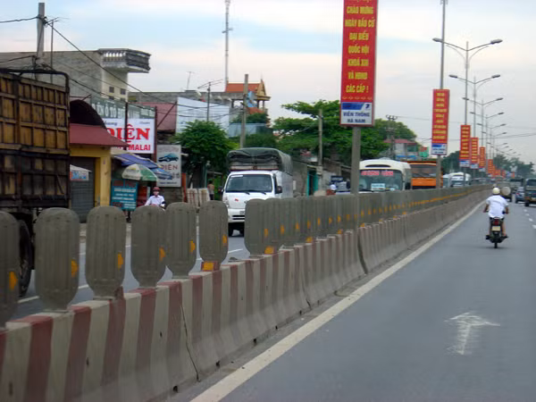 Ở gần trung tâm TP. Phủ Lý (tỉnh Hà Nam) thi bị đập ít.