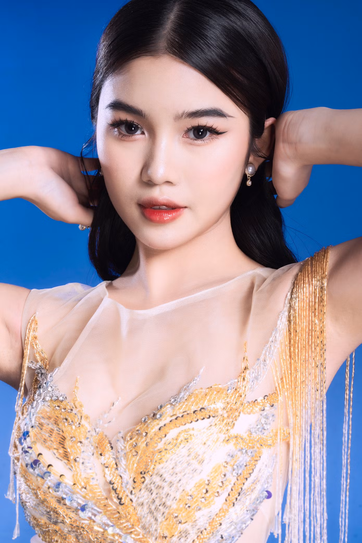 Trần Thùy Linh là sinh viên trường Đại học FPT và hiện tại thuộc top 12 thí sinh bước vào đêm chung kết The Face FPTU. Trần Thùy Linh là sinh viên trường Đại học FPT và hiện tại thuộc top 12 thí sinh bước vào đêm chung kết The Face FPTU.