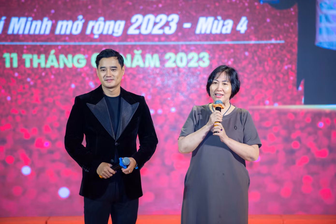 MC Bá Niên và Tiến sĩ Lương Thị Ánh Ngọc.