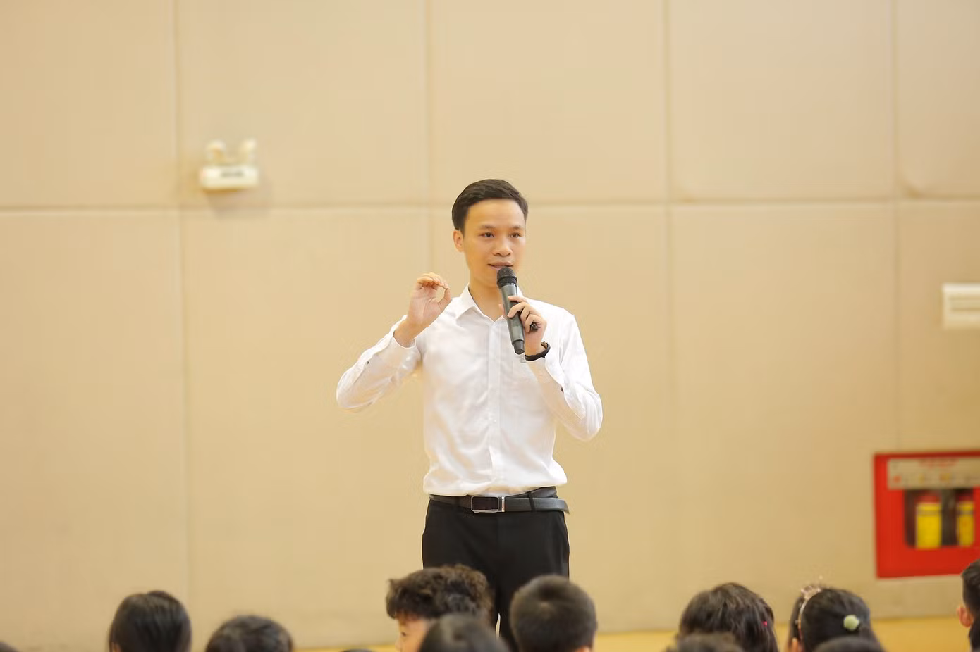 Với tâm thế của một người ngoại đạo, Tiến Thọ luôn nỗ lực trau dồi tất cả các kỹ năng cần thiết.