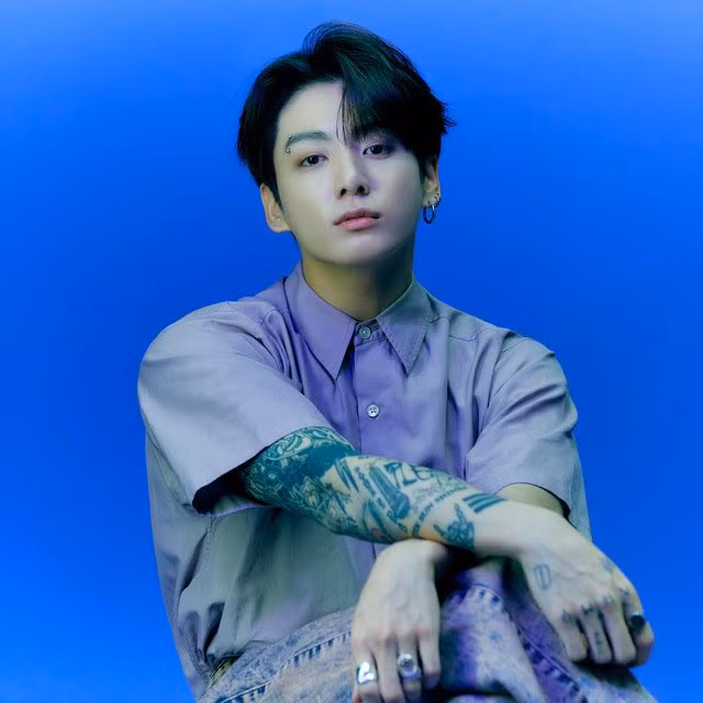 Seven được dự đoán là single mở đường cho album solo đầu tay của "em út vàng" Jung Kook.