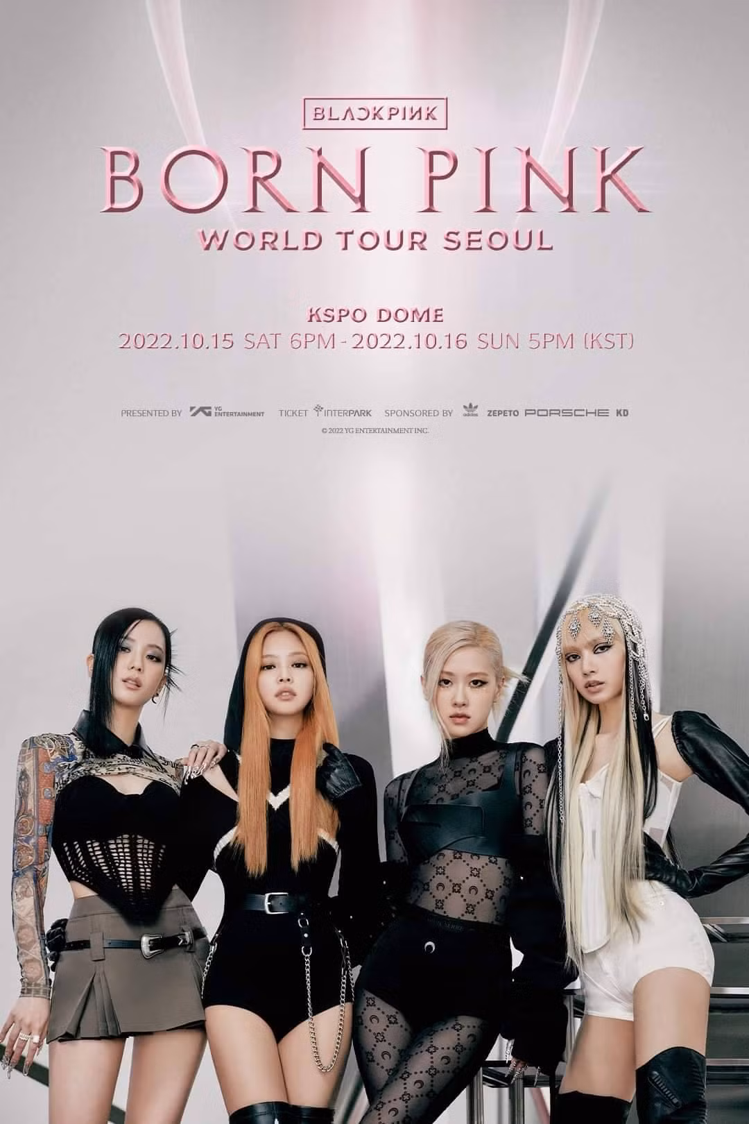 Trong khi đó, BLACKPINK đang chuẩn bị cho đêm diễn khai mạc world tour tại Seoul (Hàn Quốc) vào ngày 15 - 16/10 sắp tới. Trong khi đó, BLACKPINK đang chuẩn bị cho đêm diễn khai mạc world tour tại Seoul (Hàn Quốc) vào ngày 15 - 16/10 sắp tới.