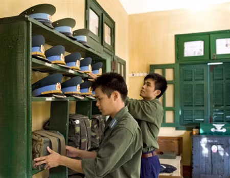 Xếp đặt nội vụ luôn gọn gàng ngăn nắp