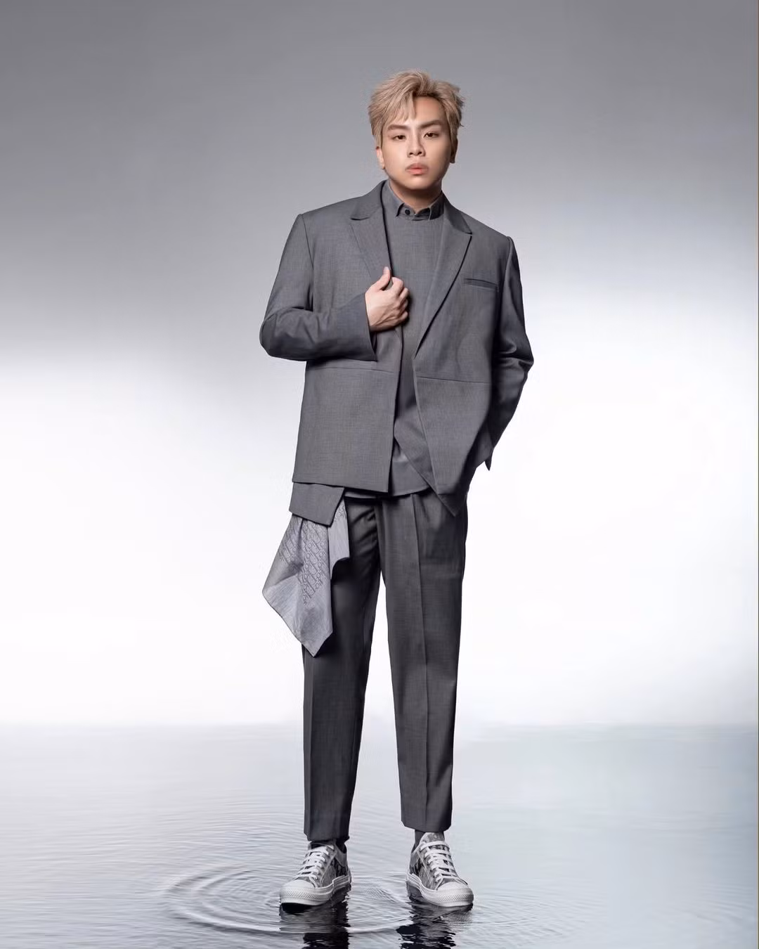 Hứa Kim Tuyền là hit-maker nổi tiếng của V-pop.