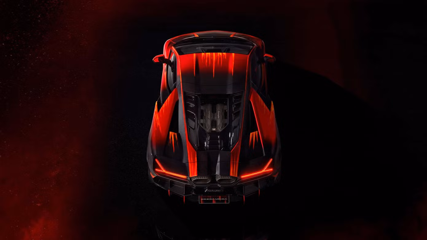 Giống như bản tiêu chuẩn, Lamborghini Revuelto Opera Unica vẫn được trang bị động cơ hút khí tự nhiên V12 dung tích 6.5L, công suất tối đa 825 mã lực và mô-men xoắn cực đại 725 Nm.