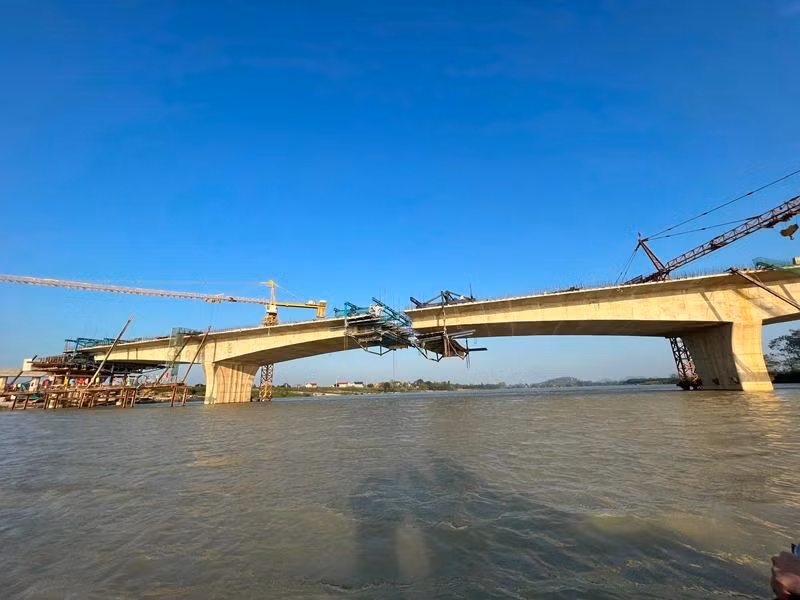 Theo tiến độ thi công, cầu Đọ sẽ hợp long trong vài tuần tới, bước sang giai đoạn hoàn thiện và sẽ xong trước thời điểm Bộ GTVT yêu cầu là tháng 12/2022.