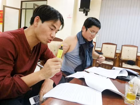 Xuân Bắc, Chí Trung: Mùa đông mà 'thời trang' như mùa hè