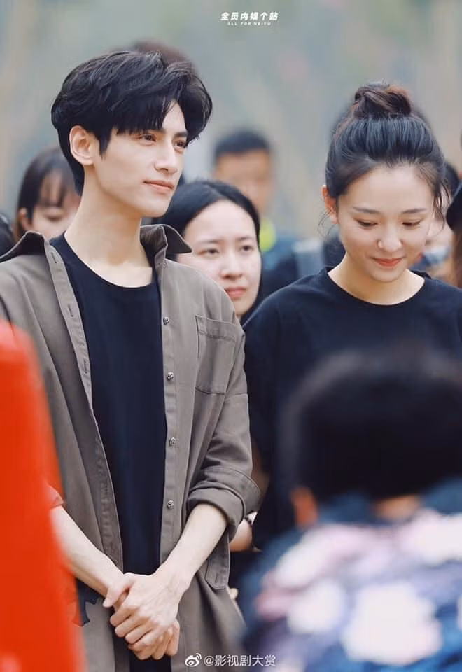 Cả hai vừa có nhan sắc...