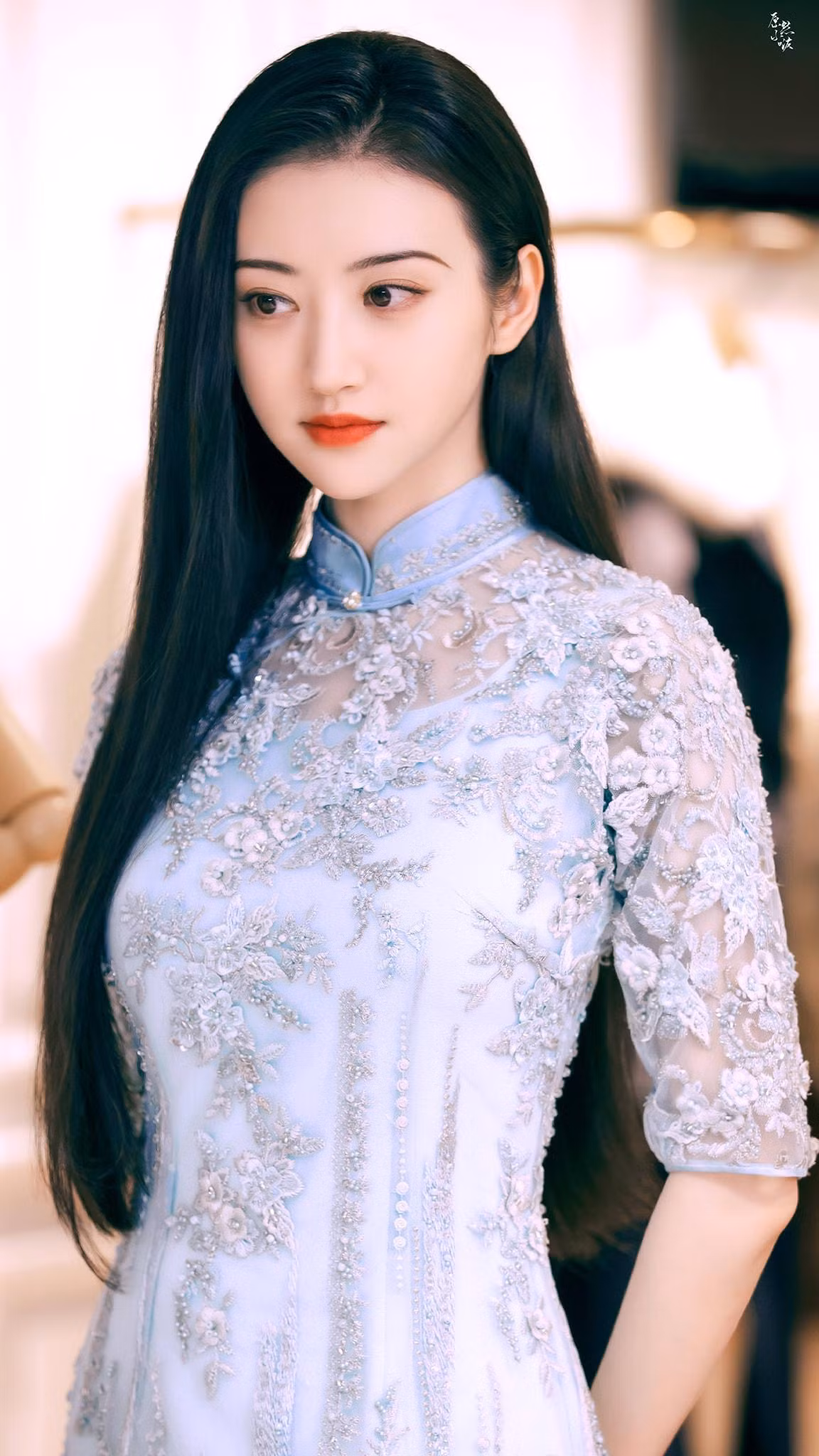 Cảnh Điềm siêu xinh đẹp trong vai Tư Đằng.