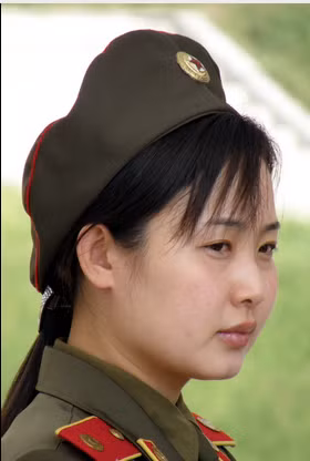 Khuôn mặt tròn trịa