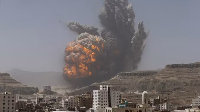 Yemen tan hoang sau cuộc không kích của liên quân Ả rập ảnh 1
