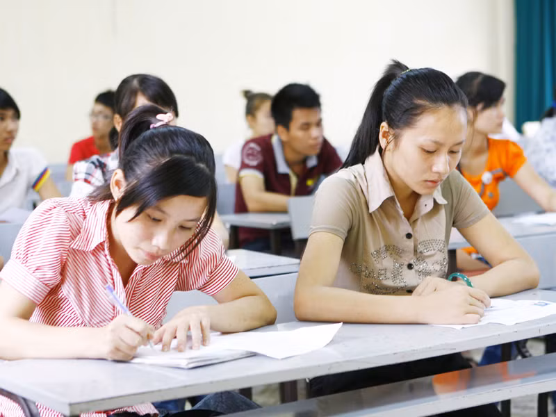 Mùa thi ĐH - CĐ năm 2011. Ảnh: Hồng Vĩnh. Mùa thi ĐH - CĐ năm 2011. Ảnh: Hồng Vĩnh