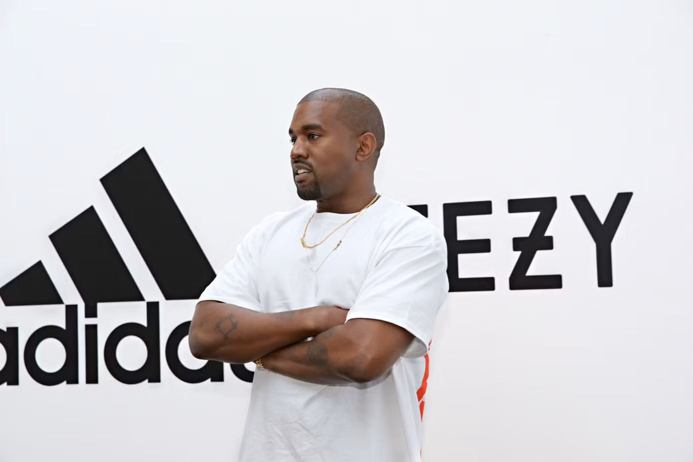 Kanye West biến mất khỏi danh sách tỷ phú của Forbes sau khi bị các nhãn hàng quay lưng. Kanye West biến mất khỏi danh sách tỷ phú của Forbes sau khi bị các nhãn hàng quay lưng.