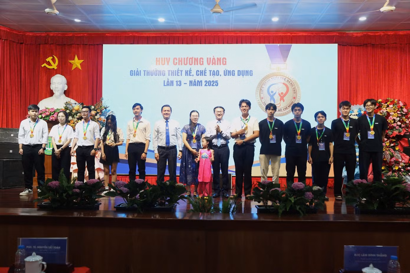 Dự án của Ngọc Hiếu đã xuất sắc giành Huy chương Vàng tại Giải thưởng “Thiết kế, chế tạo và ứng dụng 2025”.