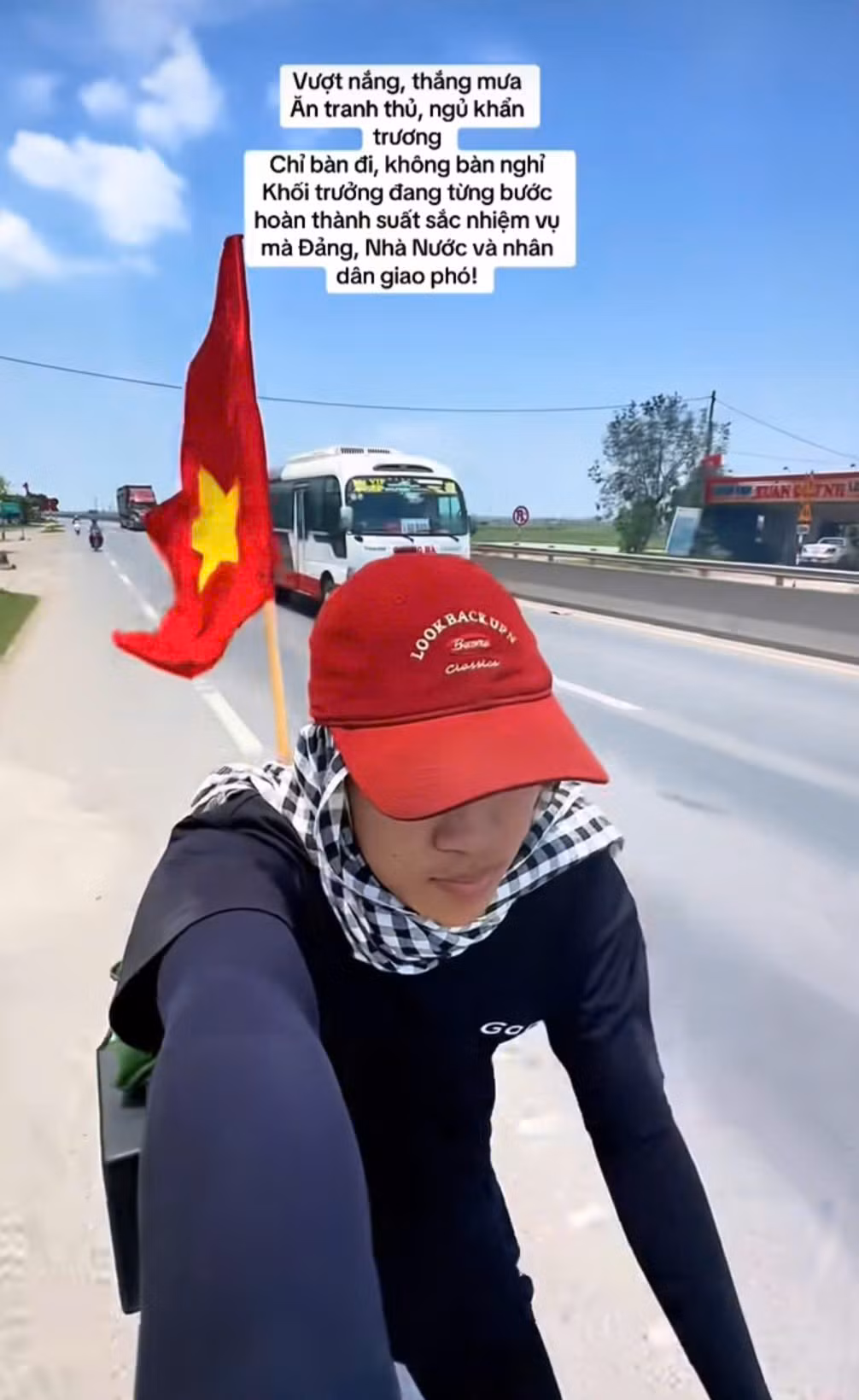 Những khoảnh khắc mà Quang Hà chia sẻ trên TikTok đã nhận được rất nhiều sự quan tâm của bạn trẻ. Những khoảnh khắc mà Quang Hà chia sẻ trên TikTok đã nhận được rất nhiều sự quan tâm của bạn trẻ.