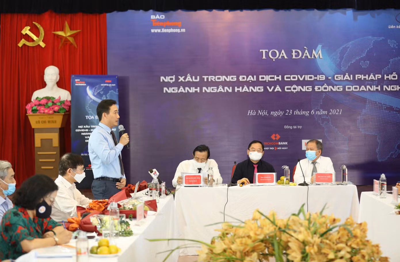 Đại diện Ngân hàng SHB