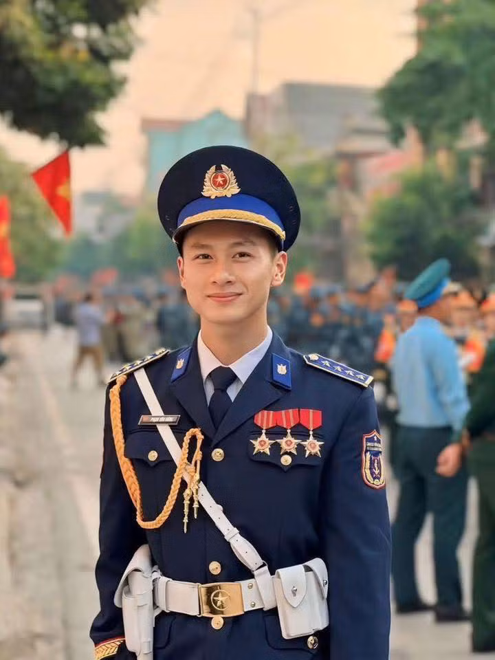 "Line-up" đỉnh cỡ này, Gen Z chuẩn bị đồ đi xem "concert Quốc gia" ngay đi là vừa! Ảnh: Tổng hợp bởi Hóng Sài Gòn. "Line-up" đỉnh cỡ này, Gen Z chuẩn bị đồ đi xem "concert Quốc gia" ngay đi là vừa! Ảnh: Tổng hợp bởi Hóng Sài Gòn.