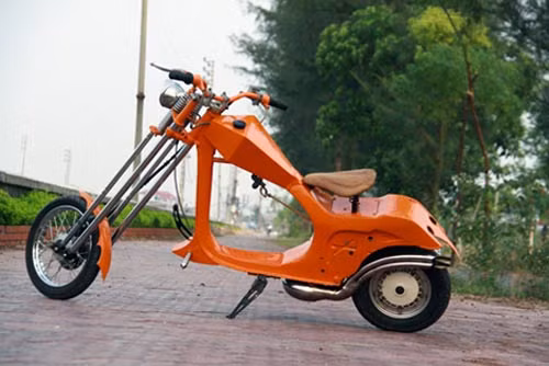  Chiếc xe là sự kết hợp của dòng chopper và Vespa cổ, hai cá tính tương phản nhau.