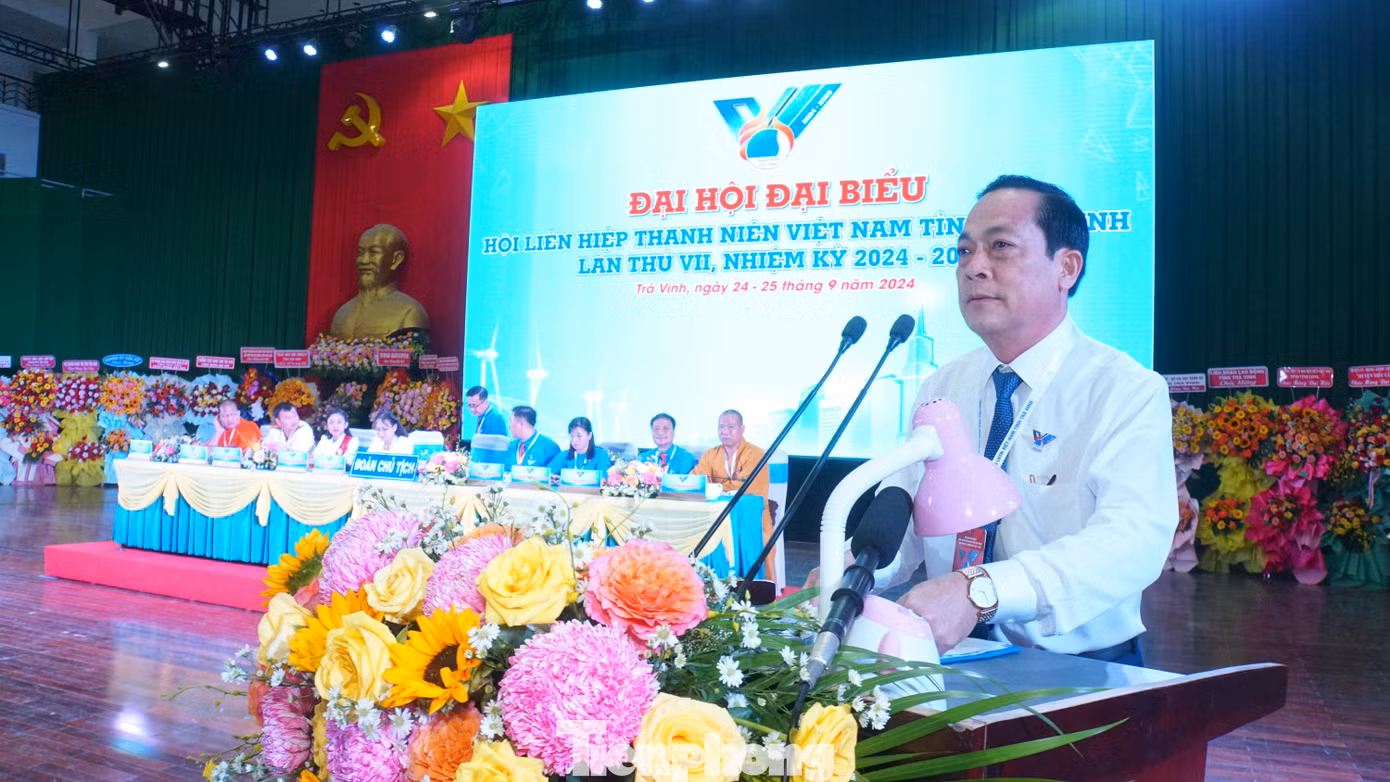 Ông Lâm Minh Đằng - Phó Bí thư Tỉnh ủy Trà Vinh phát biểu tại đại hội. Ảnh: Hòa Hội