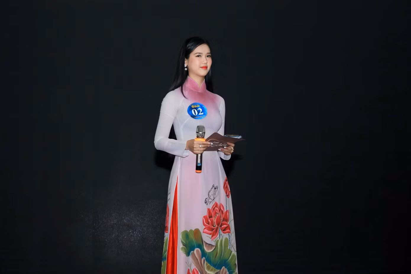 Mỹ Phụng cho biết, tham gia cuộc thi vì muốn phát huy điểm mạnh của bản thân, đồng thời học hỏi những kinh nghiệm quý giá từ những anh chị đi trước để hiểu hơn về quá trình trở thành một MC (dẫn chương trình), muốn chinh phục danh hiệu quán quân để có dấu ấn riêng của tuổi thanh xuân thêm rực rỡ. Mỹ Phụng cho biết, tham gia cuộc thi vì muốn phát huy điểm mạnh của bản thân, đồng thời học hỏi những kinh nghiệm quý giá từ những anh chị đi trước để hiểu hơn về quá trình trở thành một MC (dẫn chương trình), muốn chinh phục danh hiệu quán quân để có dấu ấn riêng của tuổi thanh xuân thêm rực rỡ.