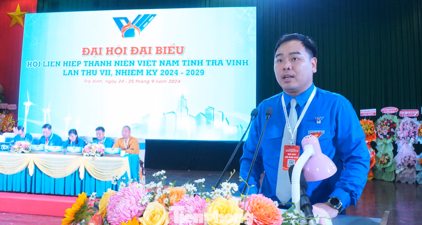 Anh Nguyễn Xuân Hiếu - Phó Chủ tịch Trung ương Hội LHTN Việt Nam phát biểu chỉ đạo đại hội. Ảnh: Hòa Hội
