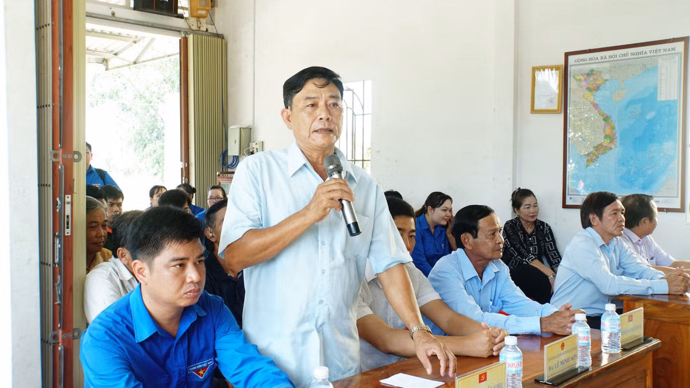 Ông Đồng Minh Hoàng - Bí thư Đảng ủy xã Tân Kiều phát biểu tại buổi lễ. Ảnh: Hòa Hội Ông Đồng Minh Hoàng - Bí thư Đảng ủy xã Tân Kiều phát biểu tại buổi lễ. Ảnh: Hòa Hội
