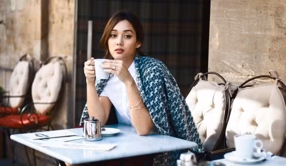 Thoải mái ngay cả khi một mình. Thoải mái ngay cả khi một mình.