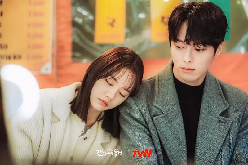 Jang Ki Yong vai cửu vỹ hồ Shin Woo Yeo, Hyeri vai Lee Dam. Jang Ki Yong vai cửu vỹ hồ Shin Woo Yeo, Hyeri vai Lee Dam.