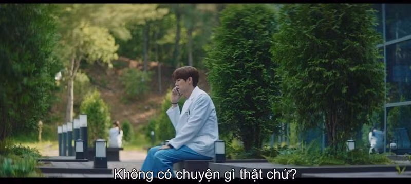 Jeong Won vừa lo lắng nhưng vừa ngại việc can thiệp quá nhiều sẽ khiến bạn gái khó xử. Jeong Won vừa lo lắng nhưng vừa ngại việc can thiệp quá nhiều sẽ khiến bạn gái khó xử.