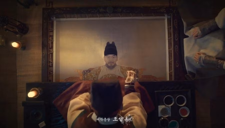 Cha của Hong Chun Gi là người vẽ bức tranh dùng để phong ấn Ma vương.