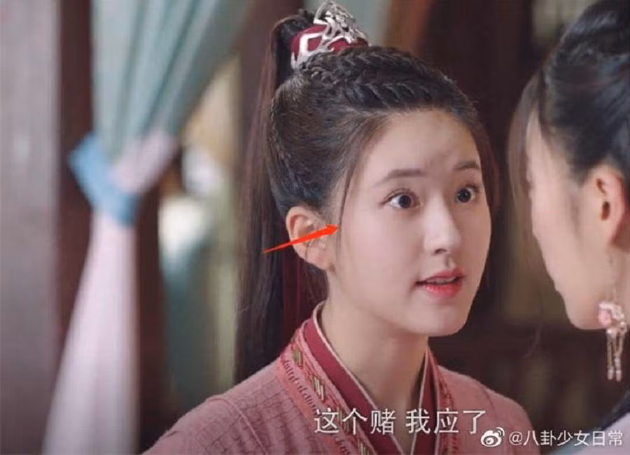 Triệu Lộ Tư cứ liên tục trợn mắt khó hiểu. Triệu Lộ Tư cứ liên tục trợn mắt khó hiểu.