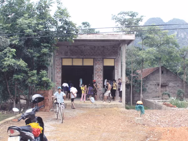 Ngôi nhà của chị N. ở thôn Thành Sen, nơi xảy ra vụ cướp gỗ huê ngay giữa thanh thiên bạch nhật. Ngôi nhà của chị N. ở thôn Thành Sen, nơi xảy ra vụ cướp gỗ huê ngay giữa thanh thiên bạch nhật