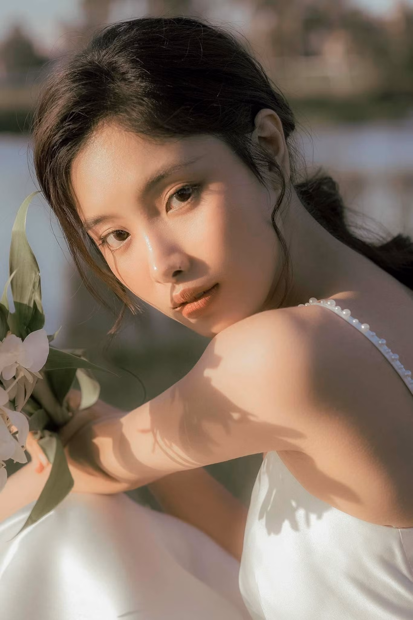Minh Trang - "bông hồng trong lồng kính" quyết tâm phá vỡ vỏ bọc an toàn để cinh phục mục tiêu ở phía trước.