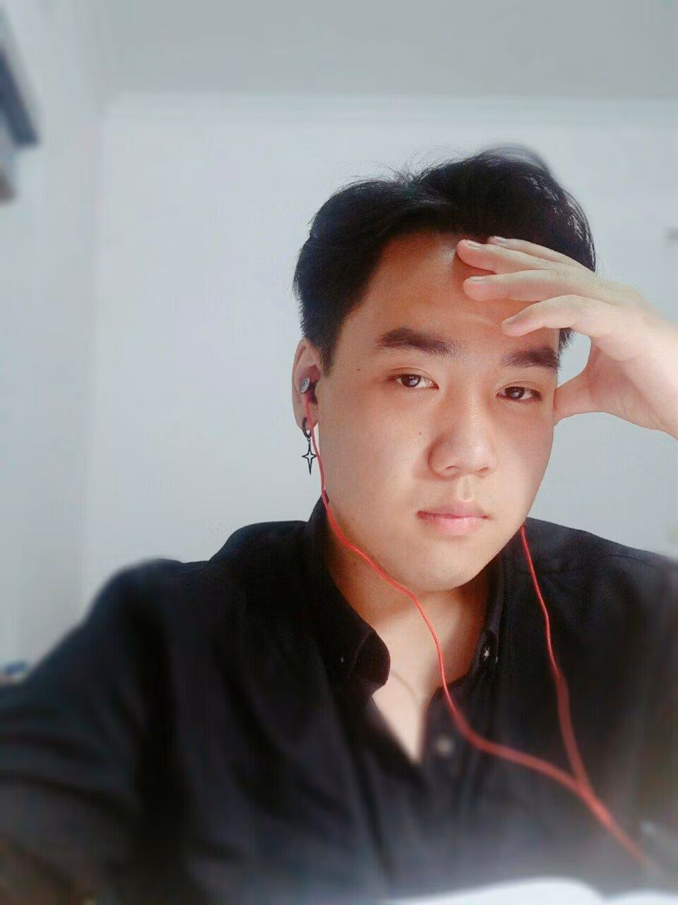 Ngô Hoàng Long (20 tuổi) đang là sinh viên chuyên ngành Xây dựng Dân dụng và Công nghiệp tại Trường Đại học Xây dựng Hà Nội. Ngô Hoàng Long (20 tuổi) đang là sinh viên chuyên ngành Xây dựng Dân dụng và Công nghiệp tại Trường Đại học Xây dựng Hà Nội.